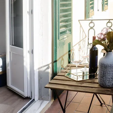 Oblate Exclusive View Florencie